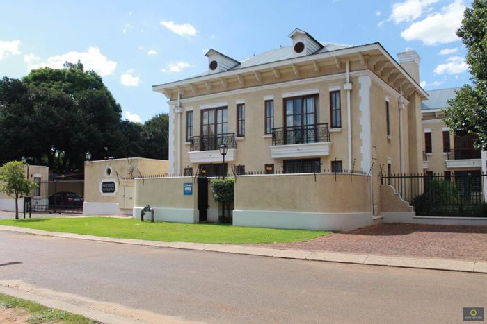 Hatfield Apartment To Rent: 2 bedrooms, near Gautrain and University of Pretoria.