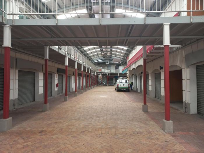 Mixed Use Storage Units To Rent in Walmer Heights with secure access and utilities.