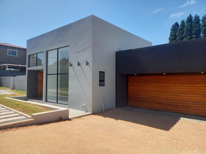 Property #2258337, House rental monthly in Northcliff