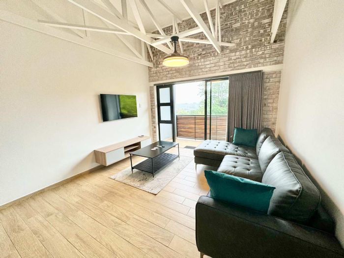 Park Hill Apartment To Rent: 2-bed, 2-bath with pre-paid meter and loft design.