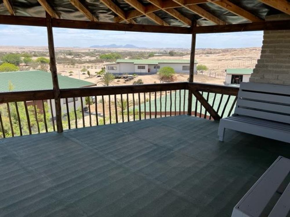 Top entertainment area