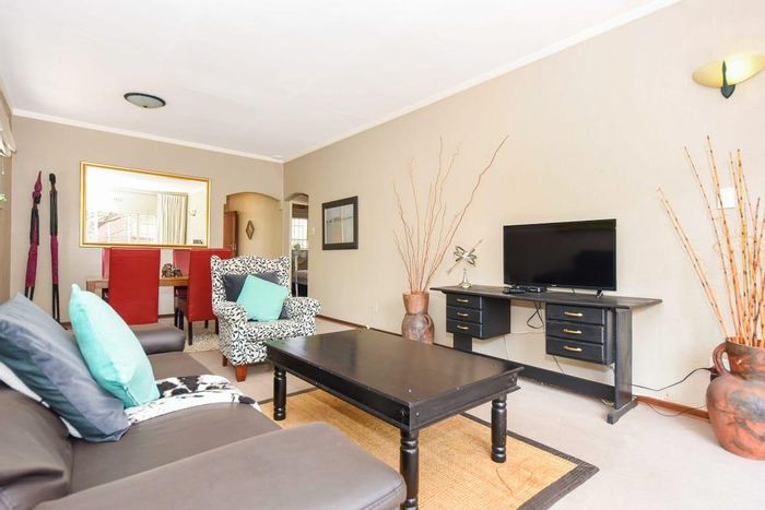 Woodmead Apartment For Sale: 2 bedrooms, balcony, parking, near retail and freeway.