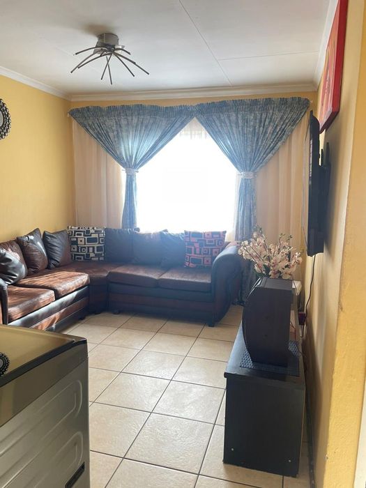 For Sale: 2-Bedroom Apartment in Kempton Park Central, near schools and malls.