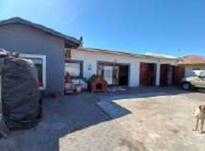Property #2255517, House for sale in Walvis Bay Central