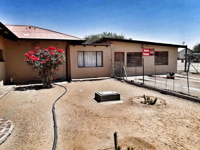 Property #2081005, House for sale in Keetmanshoop Central