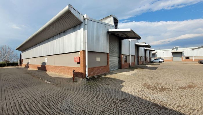 Property #2122263, Industrial rental monthly in Howick West