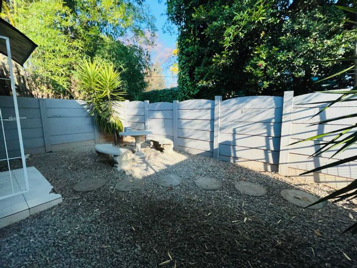 Fontainebleau Property property and houses to rent in Fontainebleau