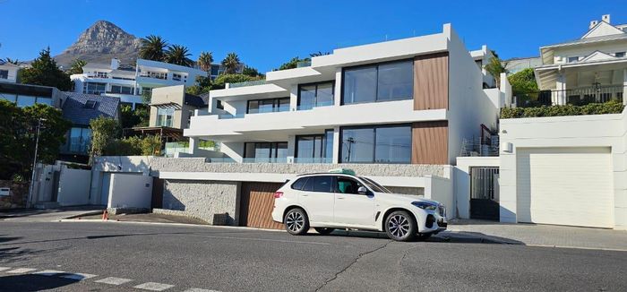 Property #2205935, Apartment for sale in Camps Bay