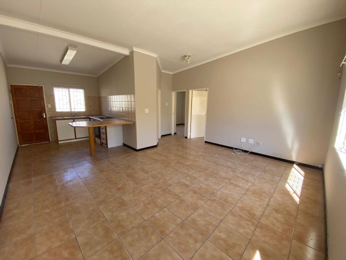 Property #2001221, Townhouse for sale in Windhoek West
