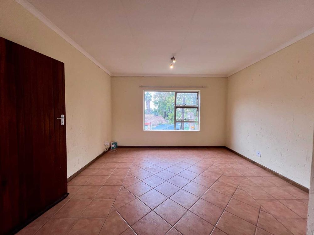Spacious lounge and dining room
