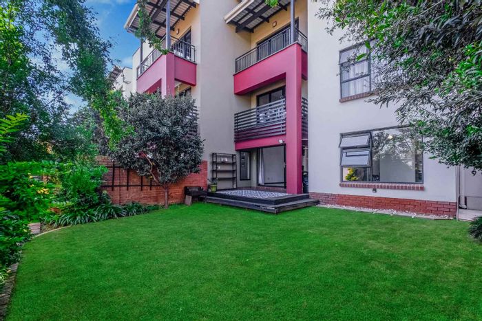 Douglasdale Apartment For Sale: 2 beds, secure complex, pool, gym, garden views.
