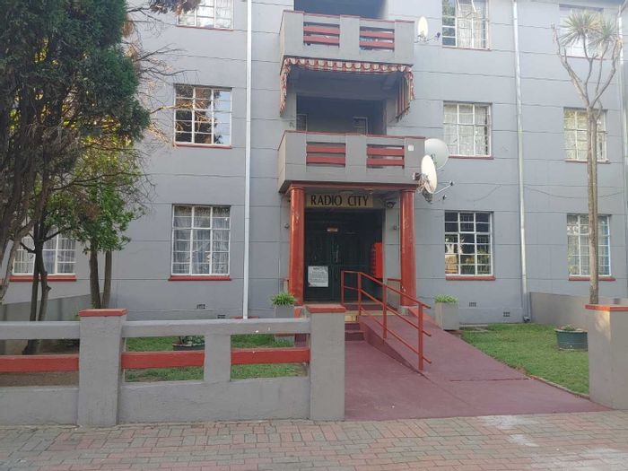 Property #2260246, Apartment for sale in Benoni Central
