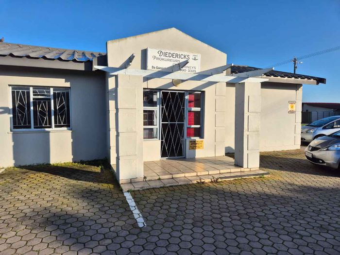 Property #2262823, Office for sale in Mossel Bay Central