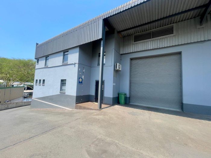 Mixed Use Property To Rent in Red Hill: Warehouse with offices, secure complex, drive-in access.