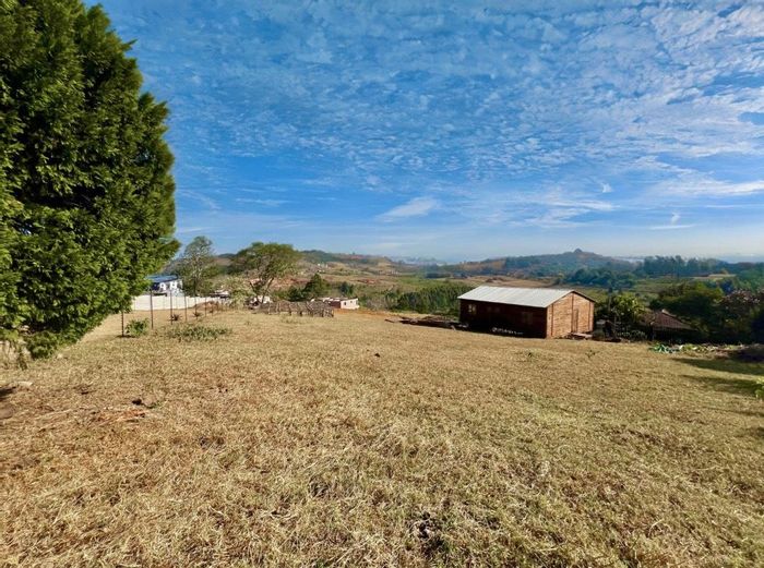 Prime Vacant Land in Bothas Hill - 2067m² with Great Views and Amenities!