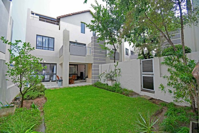 Property #2212526, Apartment pending sale in Lonehill