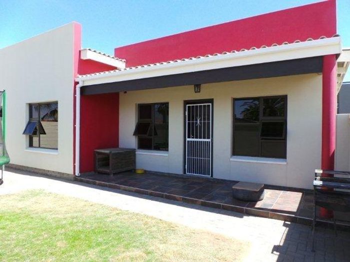 Property #1943168, House for sale in Walvis Bay Central
