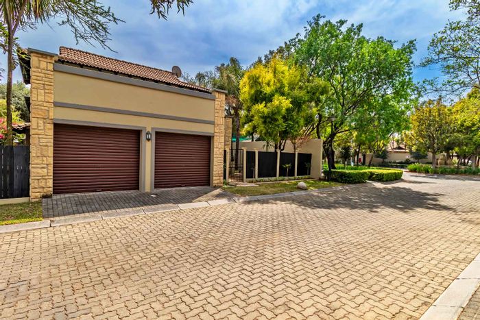 Property #2187572, House for sale in Fourways Gardens