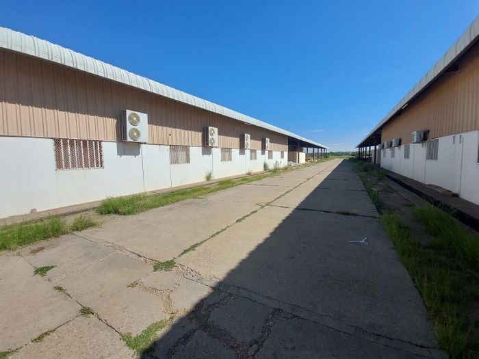 Property #2366628, Industrial Rental Monthly in Brakwater