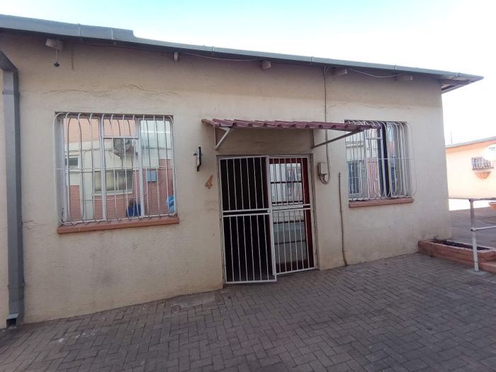 Property #2267797, Mixed Use rental monthly in Benoni Central