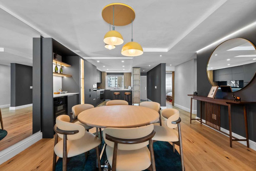 Dining /  entertainment area