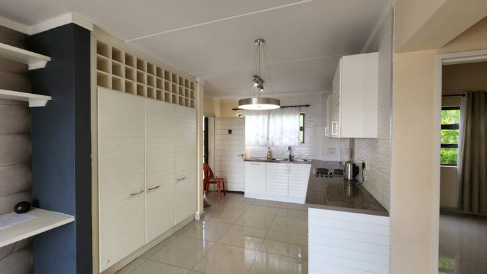 Dainfern Apartment To Rent: 2-bed, 1-bath, balcony, pool, clubhouse, secure estate.