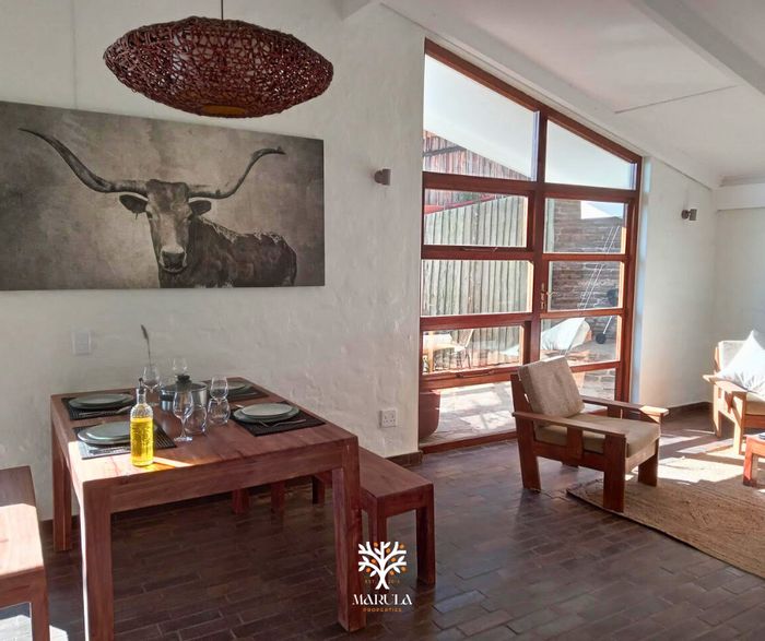 To Rent: Apartment in Luxury Hill with Wi-Fi, cleaning service, and city views.