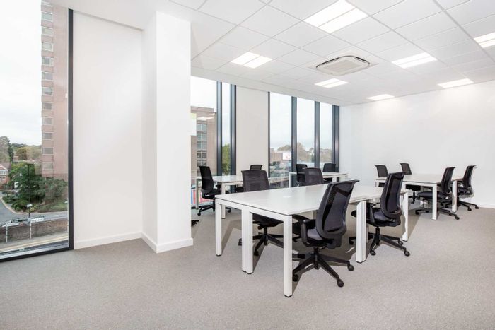 Flexible Office Space for Rent in Broadacres – Ideal for 15-Person Teams!