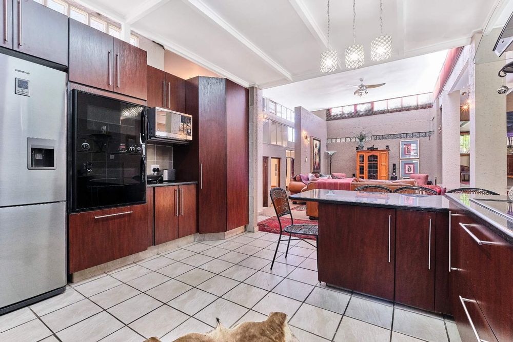 Open plan kitchen 