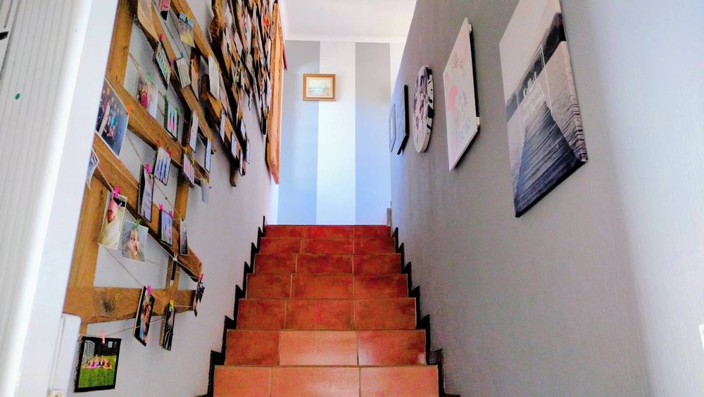 Passage to private upstair bedroom