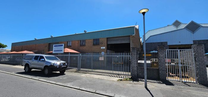 Property #2197641, Industrial rental monthly in Beaconvale