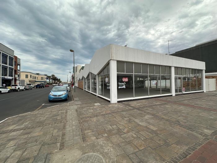 Retail space for sale in Walvis Bay Central with showroom and workshop facilities.