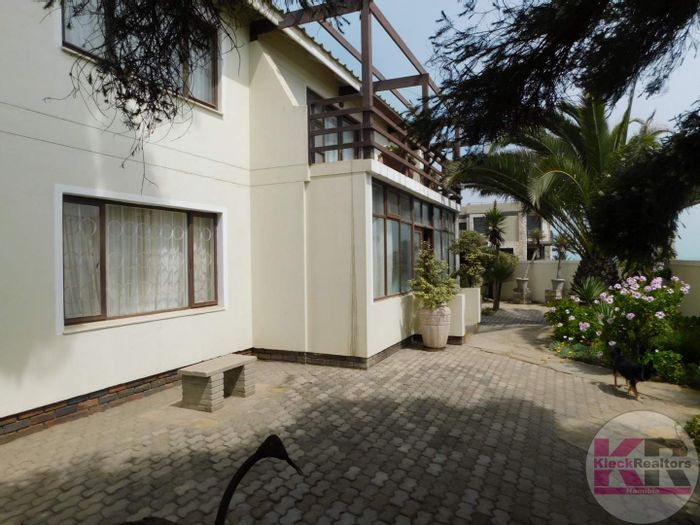 Property #2192176, House For Sale in Waterfront