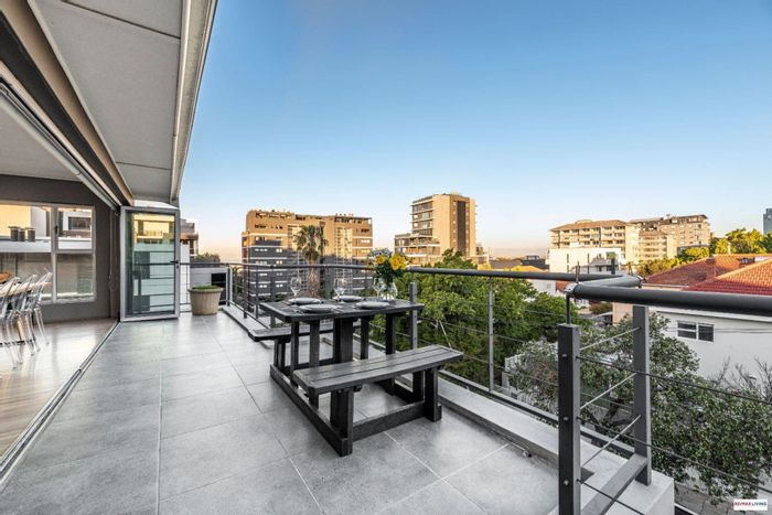 Property #1406016, Penthouse pending sale in Green Point