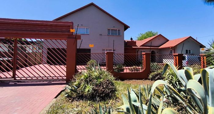 For Sale: Spacious 4-bedroom house in Brackendowns with granny flat, pool, and entertainment areas.