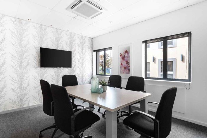 Flexible office space for rent in West Rand with shared amenities and support.