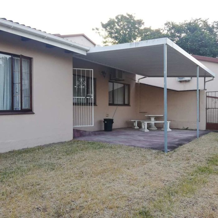 Property #2211708, Townhouse for sale in Queensburgh Central