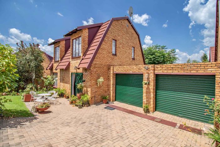 Property #2007617, Townhouse sold in Boskruin