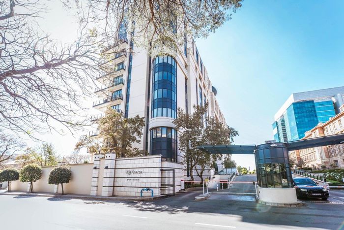 Morningside Apartment To Rent: 2 beds, gym, pool, concierge, near Sandton City.