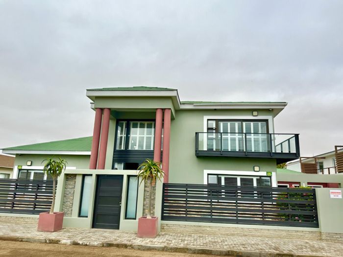 Property #2152065, House for sale in Swakopmund Central