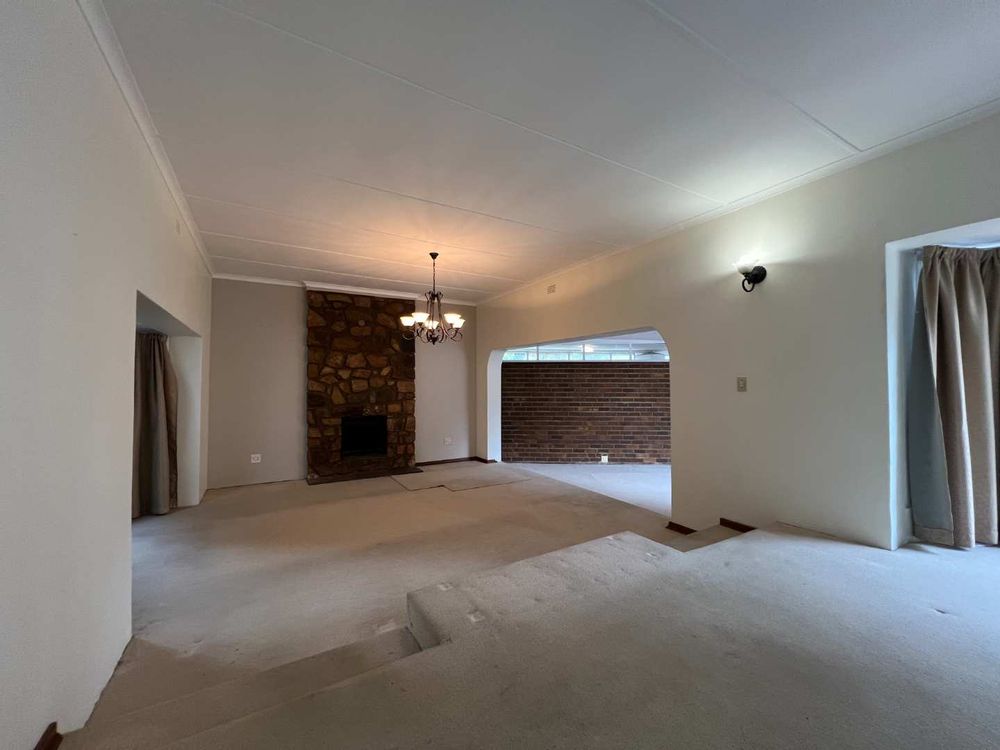 Open plan receptions