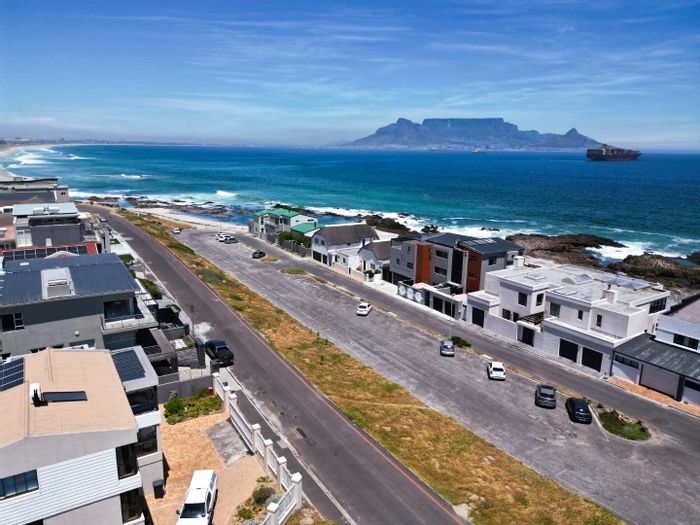 Property #2173235, House sold in Bloubergstrand