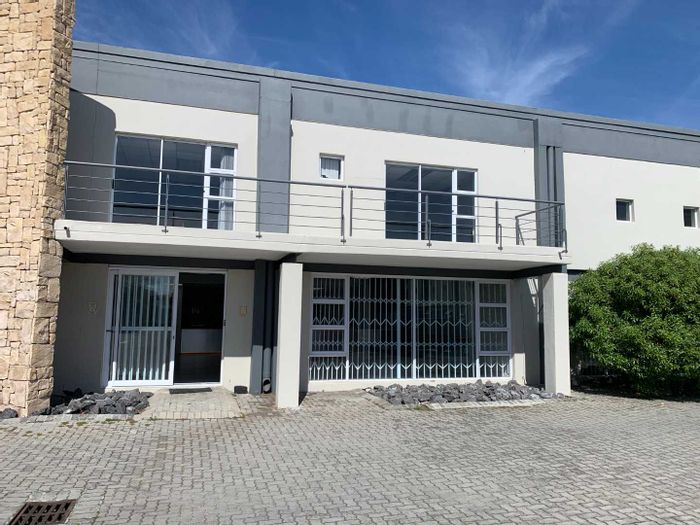 Industrial Warehouse To Rent in Century City with offices, kitchen, and ample parking.