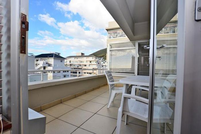 Property #2214758, Apartment rental monthly in Sea Point
