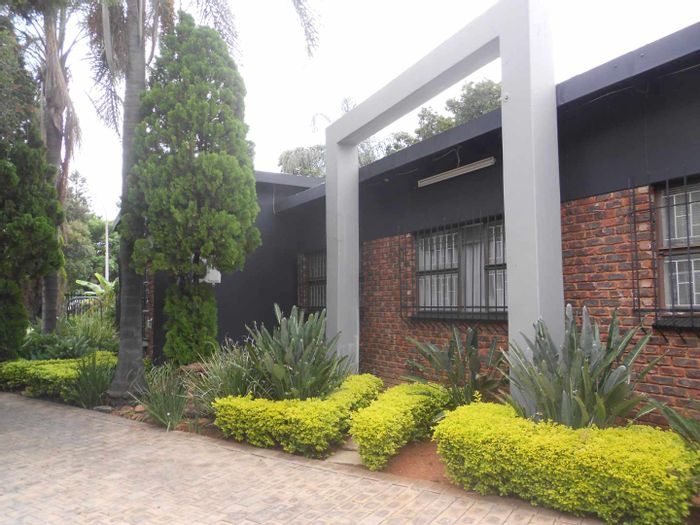 Property #2219892, House for sale in Garsfontein