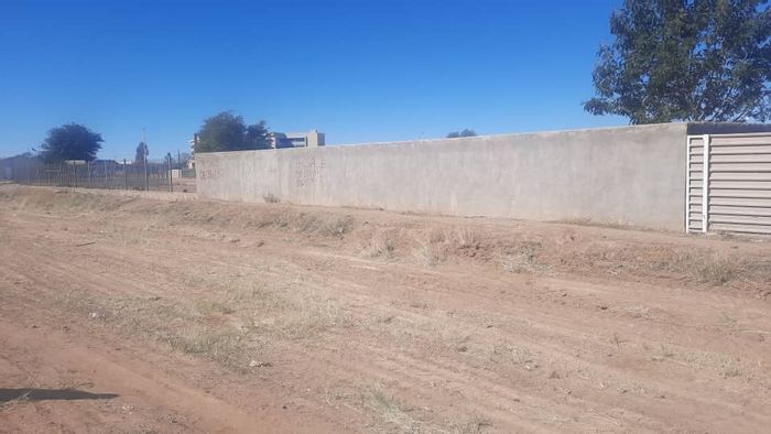 Property #2259160, Vacant Land Commercial for sale in Mariental Central