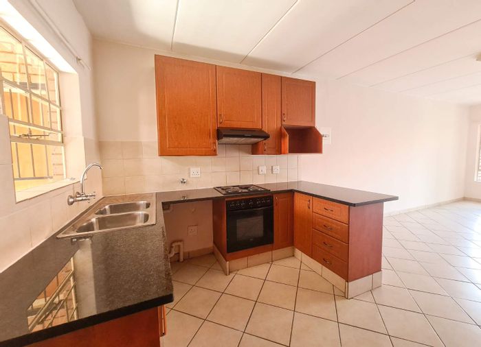 Hazeldean Apartment To Rent: 2 Beds, garden, garage, load-shedding-free, secure access.