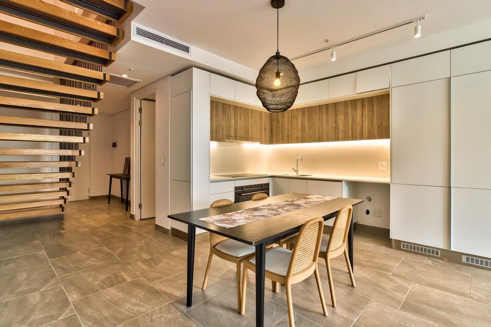 Open plan kitchen and dining
