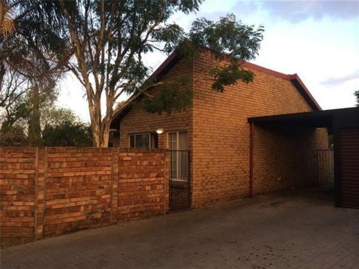 Property #995510, Apartment rental monthly in Garsfontein