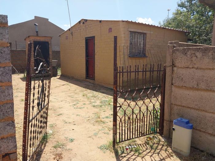 Property #2227564, House for sale in Daveyton